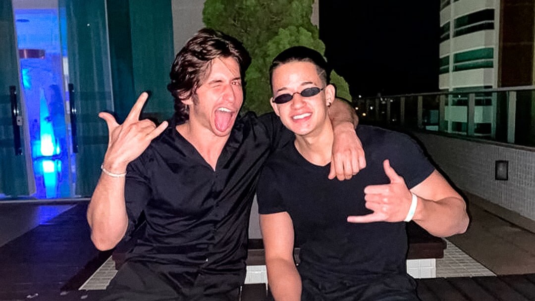 happy celebrity duo